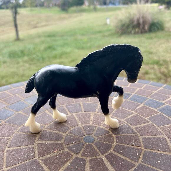 Preowned Breyer Clydesdale Black 6” X 5” Ready For Playtime! - Picture 2 of 4